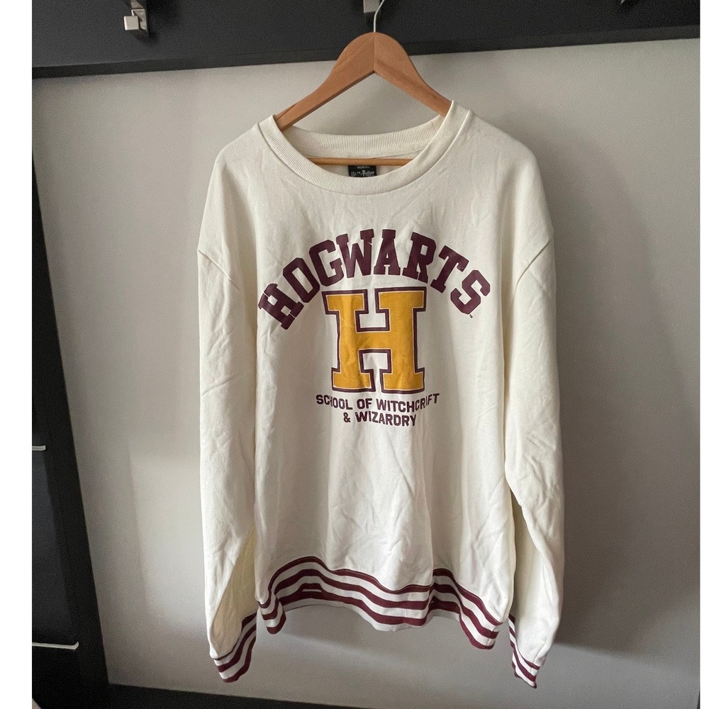 Harry Potter Hogwarts School of Witchcraft & Wizardry Sweatshirt Cream XXL